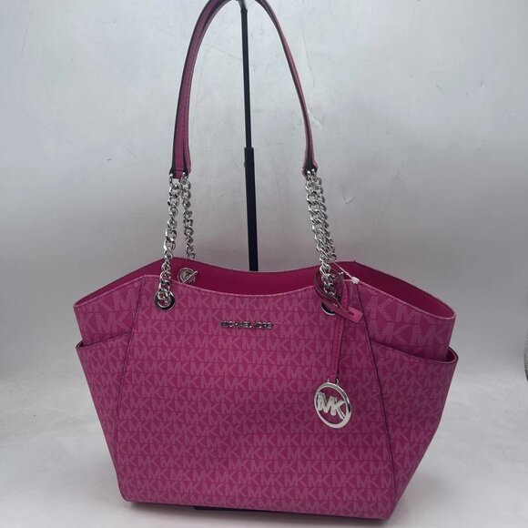 Michael Kors Jet Set Travel Large Tote • Fruit Du Dragon Signature Print • Model - Picture 1 of 10